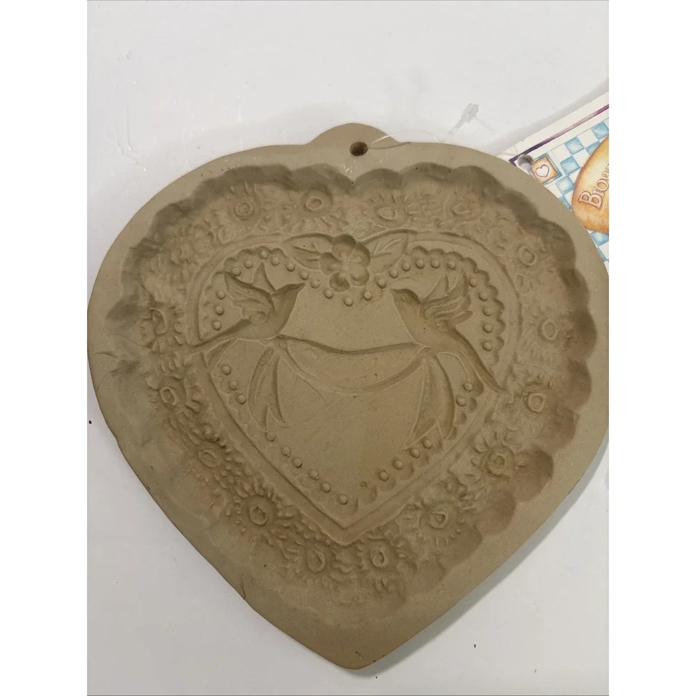 Brown Bag Cookie Art Molds & Recipes 1985  Dove Heart Wedding Anniversary Shower